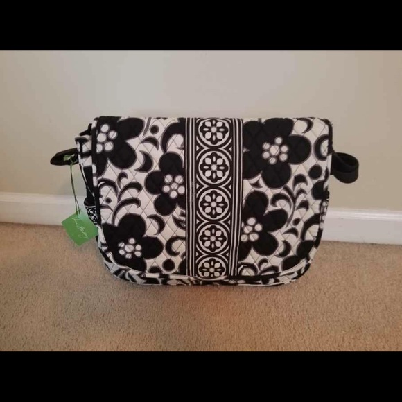 New Vera Bradley Messenger Bag - Picture 1 of 5